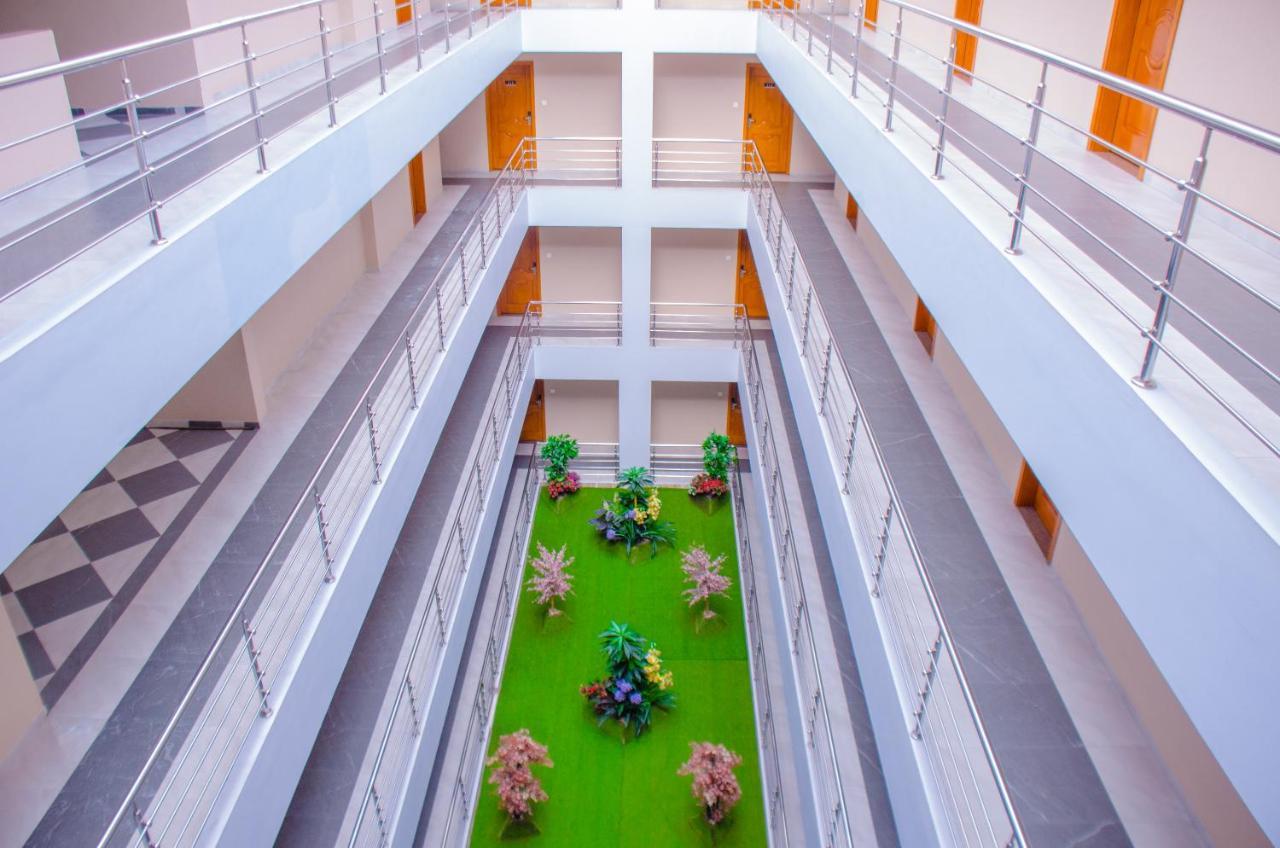 Hotel Platinum Kinshasa Bagian luar foto