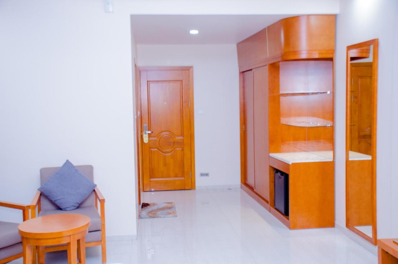 Hotel Platinum Kinshasa Bagian luar foto