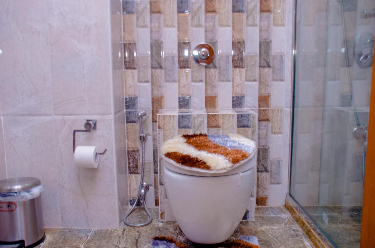 Hotel Platinum Kinshasa Bagian luar foto