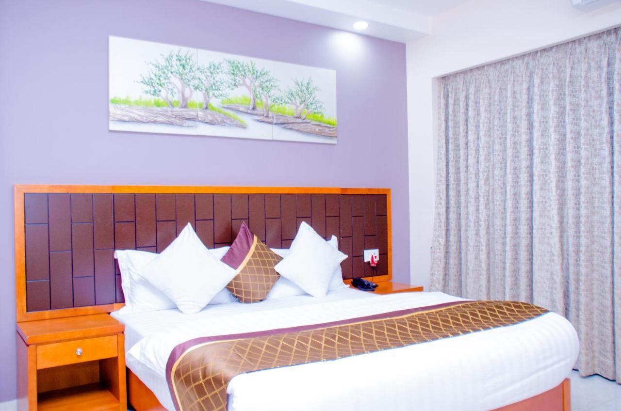 Hotel Platinum Kinshasa Bagian luar foto