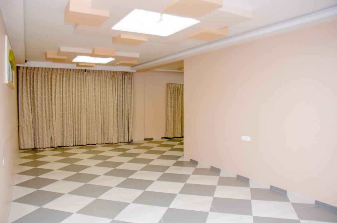 Hotel Platinum Kinshasa Bagian luar foto