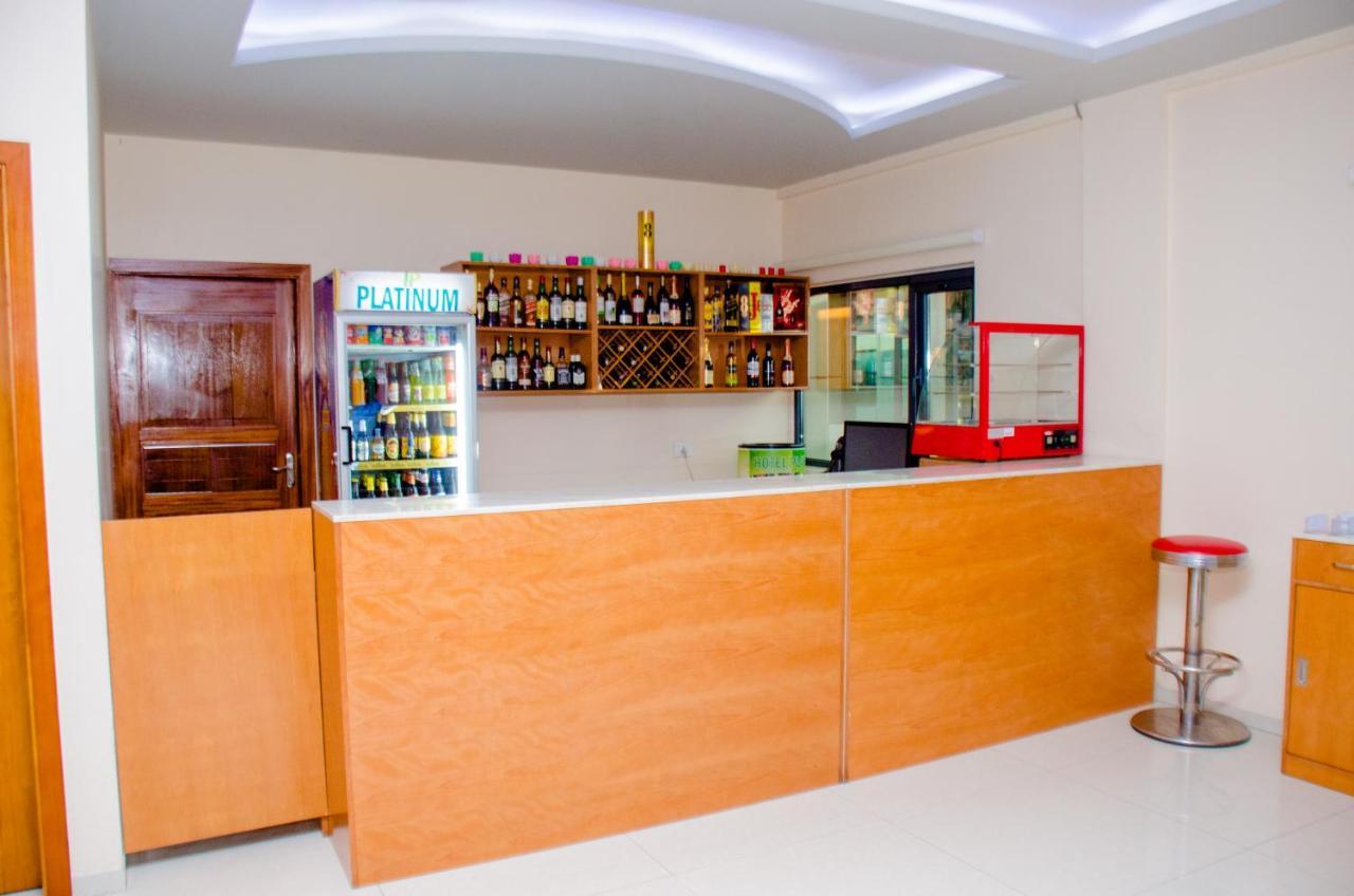 Hotel Platinum Kinshasa Bagian luar foto