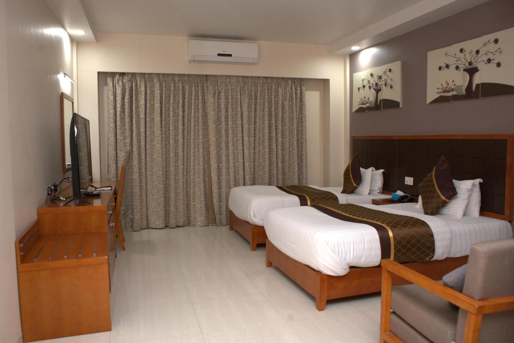 Hotel Platinum Kinshasa Bagian luar foto